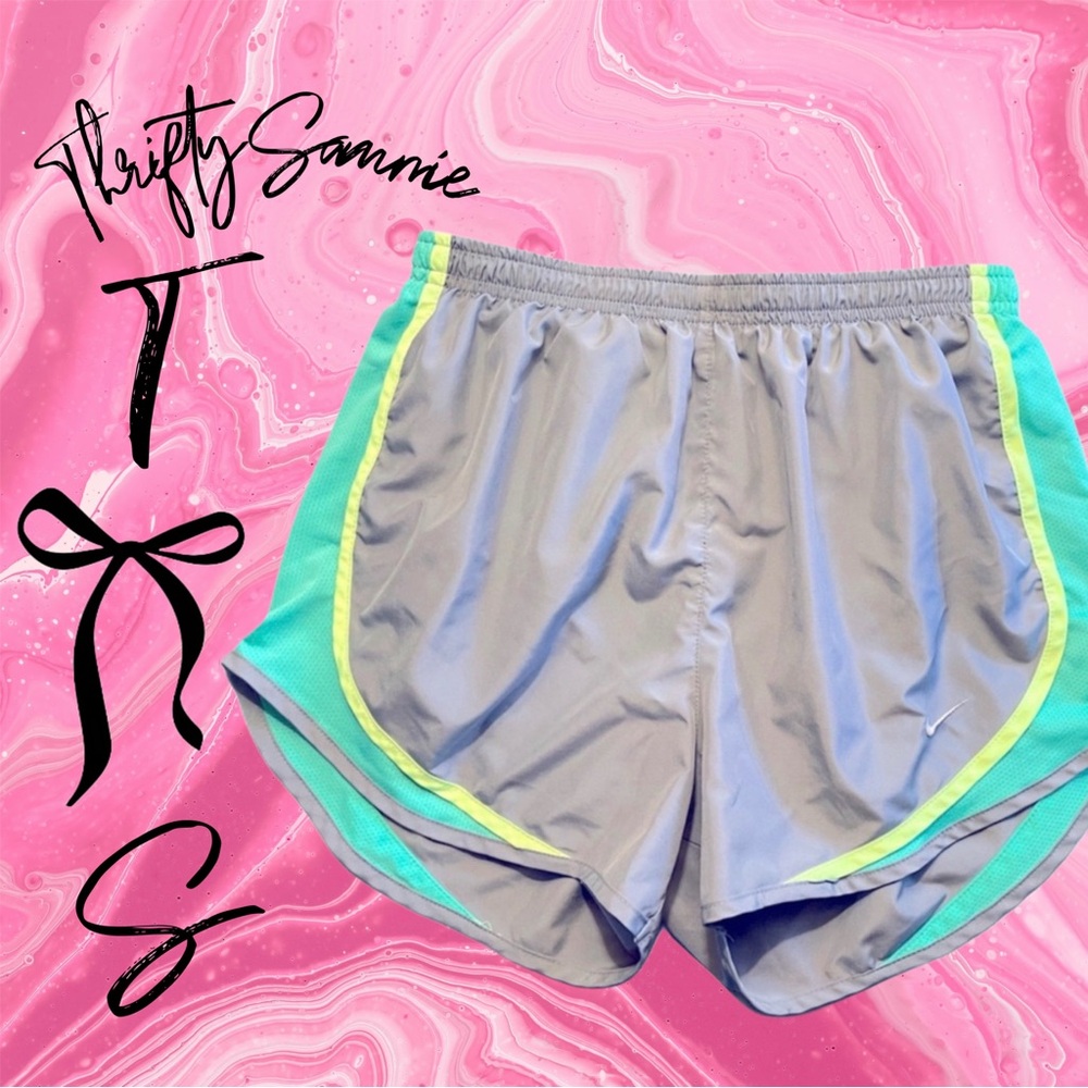 nike shorts juniors small (4)